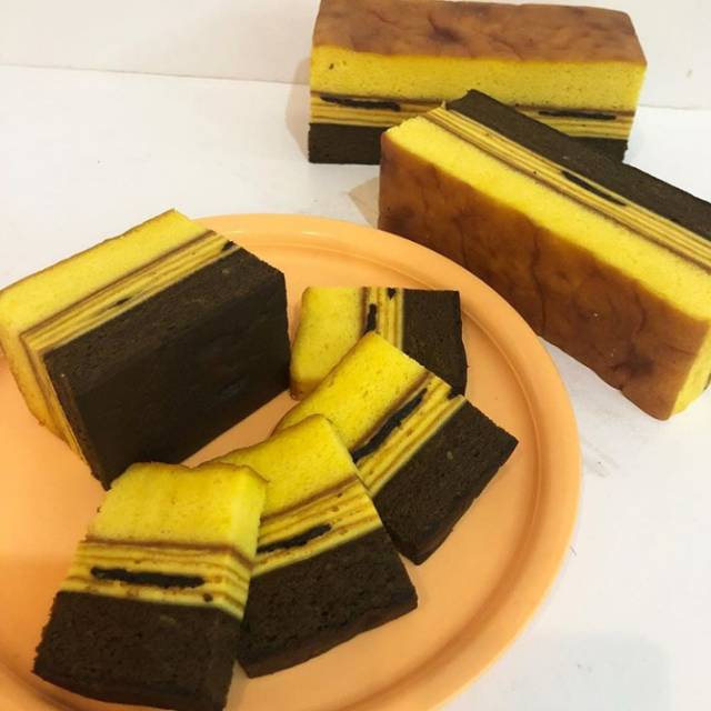 

Kue Lapis Filiphine khas bangka