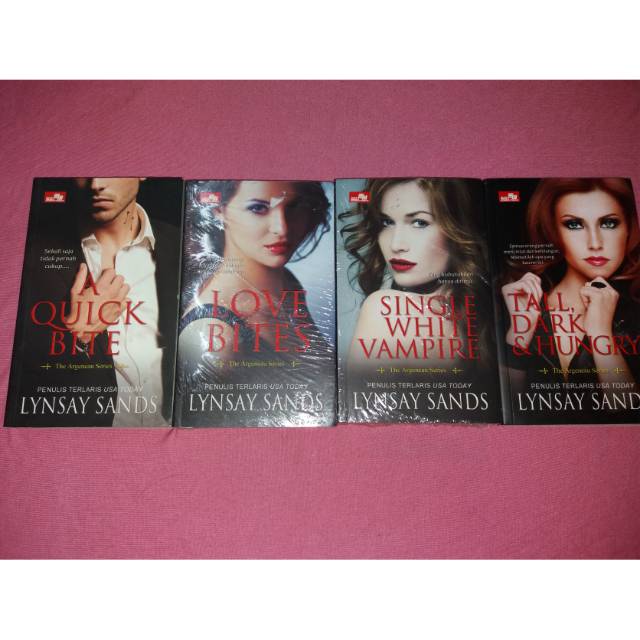 Argeneau series - Lynsay Sands