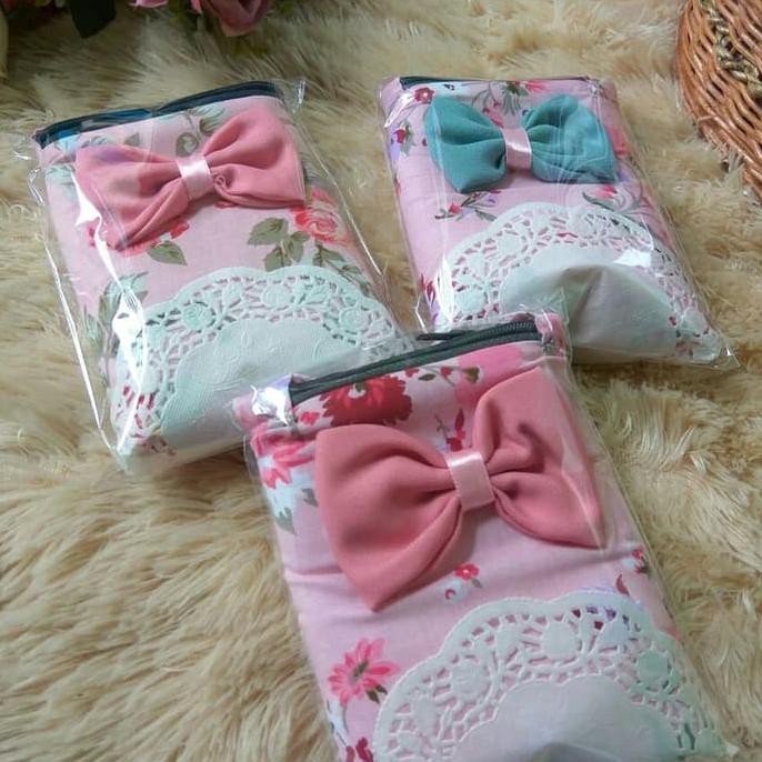 

Tas Kecil Pita / Tas Mukena Ukuran 20X15 Cm/Souvenir Pernikahan Murah