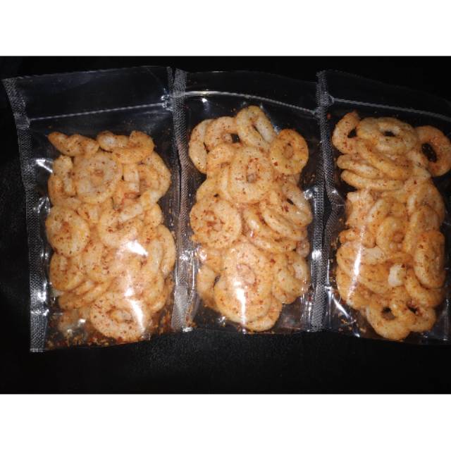 

Krupuk bolong pedas