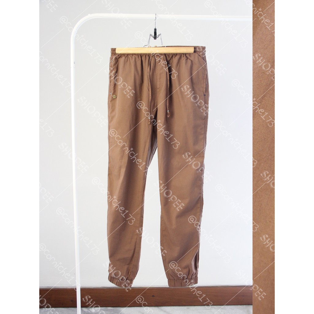 Corniche Pin Jogger Coklat - TF90298