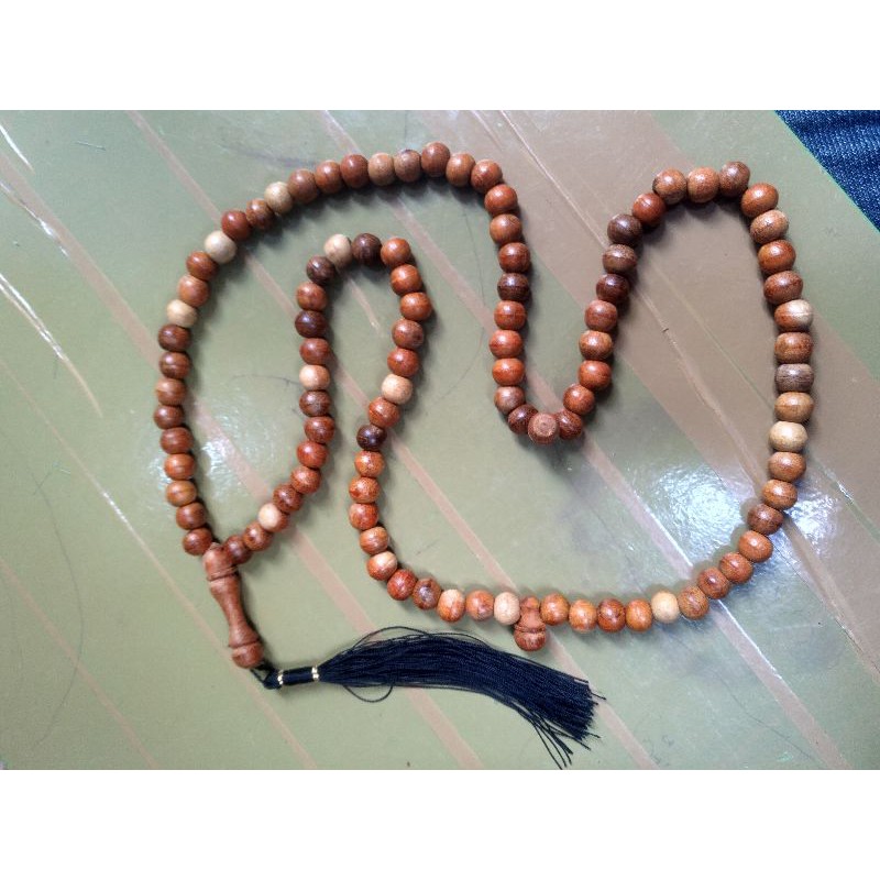 Tasbih 99 Asli Kayu Secang Ukuran 8 mm