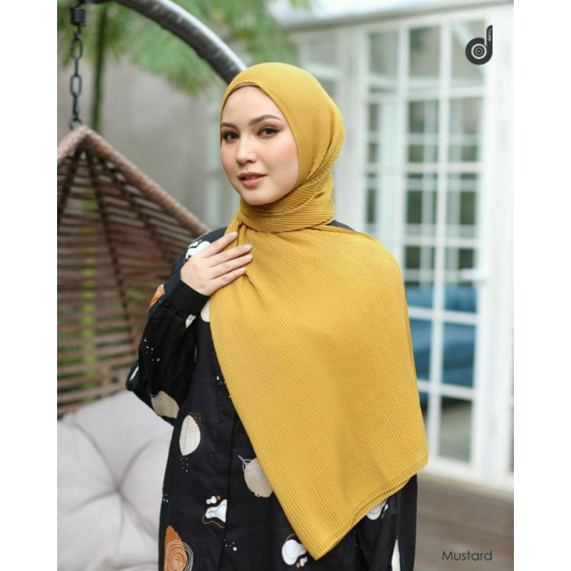 deenay phasmina pleats mustard