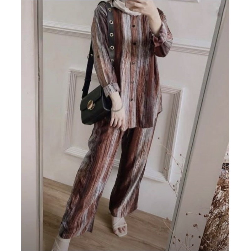 YOSIE ONE SET / MOTIF ABSTRAK DAILY SET / HOMEWEAR HOMEY SET / SETELAN WANITA MOTIF TIE DYE