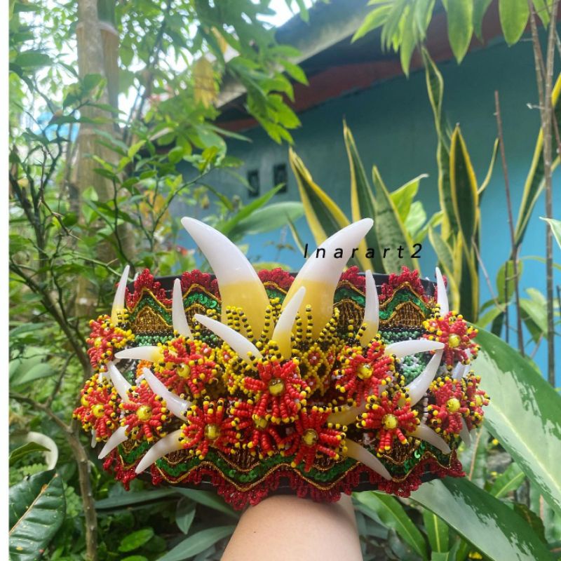 HIASAN KEPALA KHAS DAYAK MEWAH