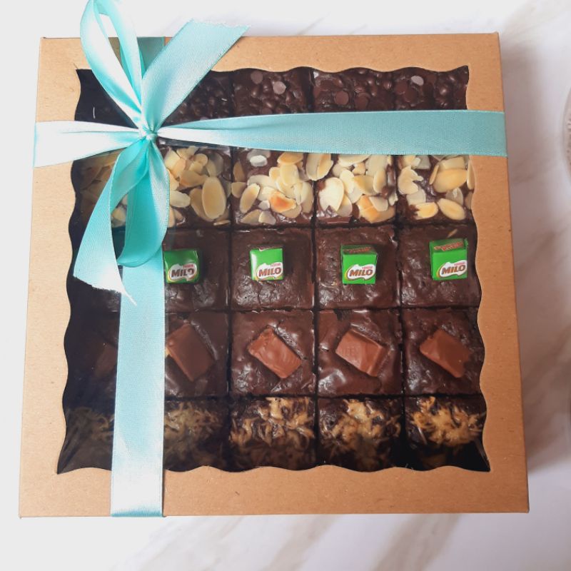 

Brownies Sekat Mix Topping