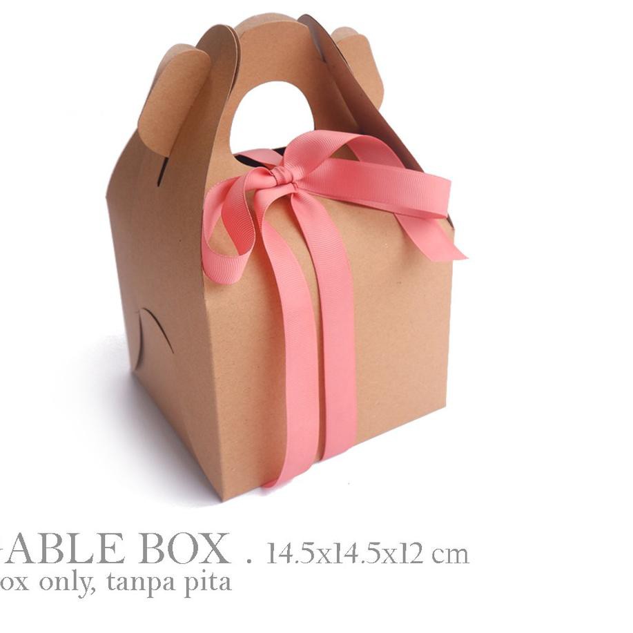 

Terkini PMG [HARGA 10pcs] GABLE BOX KRAFT 350GR: 14.5 x 14.5 x 23 cm / snack box / hampers box/ box