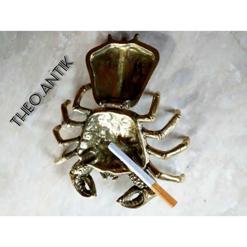 Asbak unik dan antik