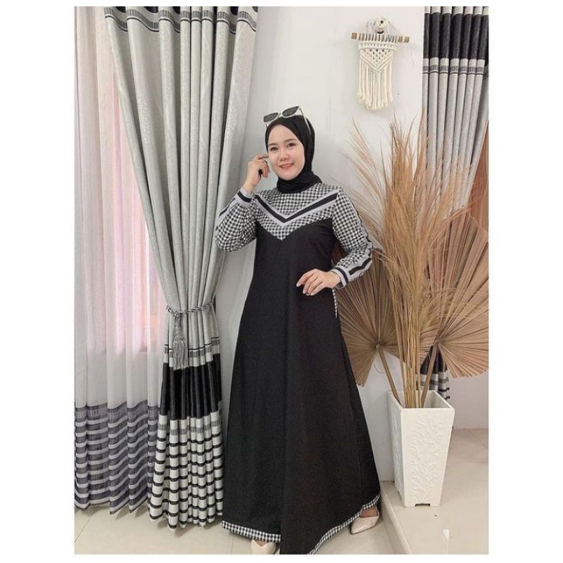 Hana Dress by Zalifa