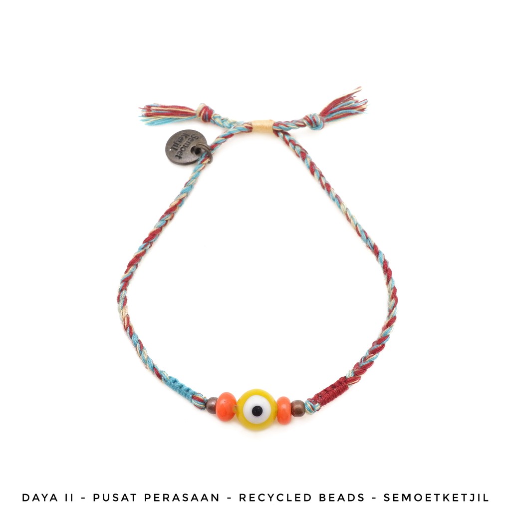 

Semoet Ketjil Gelang Bohemian Daya II Gudo