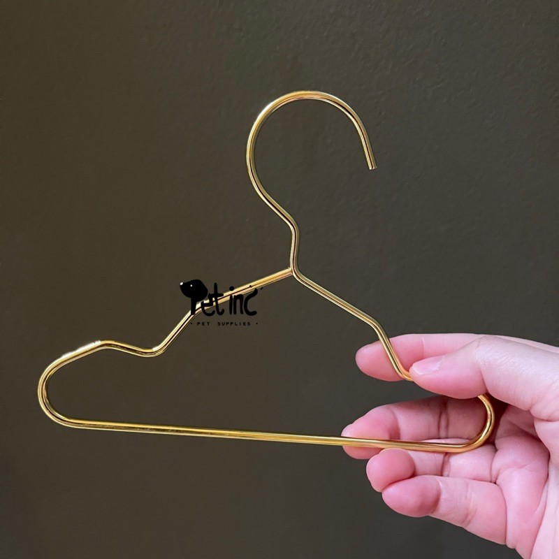 Luxury gold hanger for pet