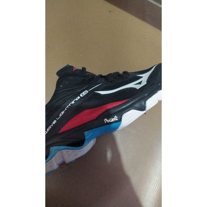 sepatu WLZ6 mid hitam/merah