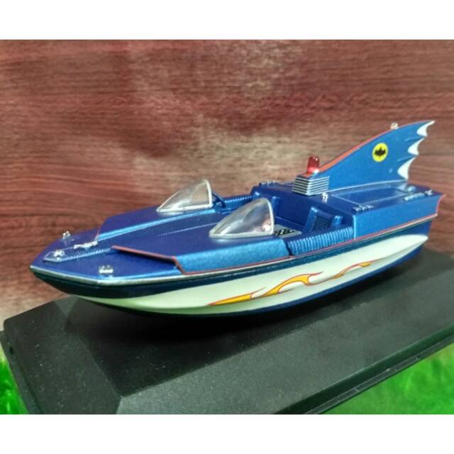 Batman bat boat figure diecast eaglemoss automobilia 1:43