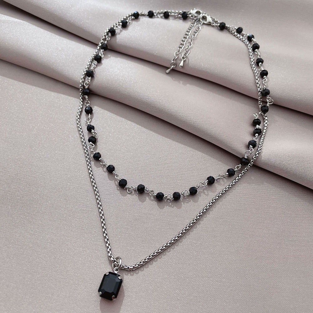 Kalung Rantai Choker Liontin Manik-Manik Resin Hitam Bentuk Kotak Lapisan Ganda Untuk Aksesoris Wanita