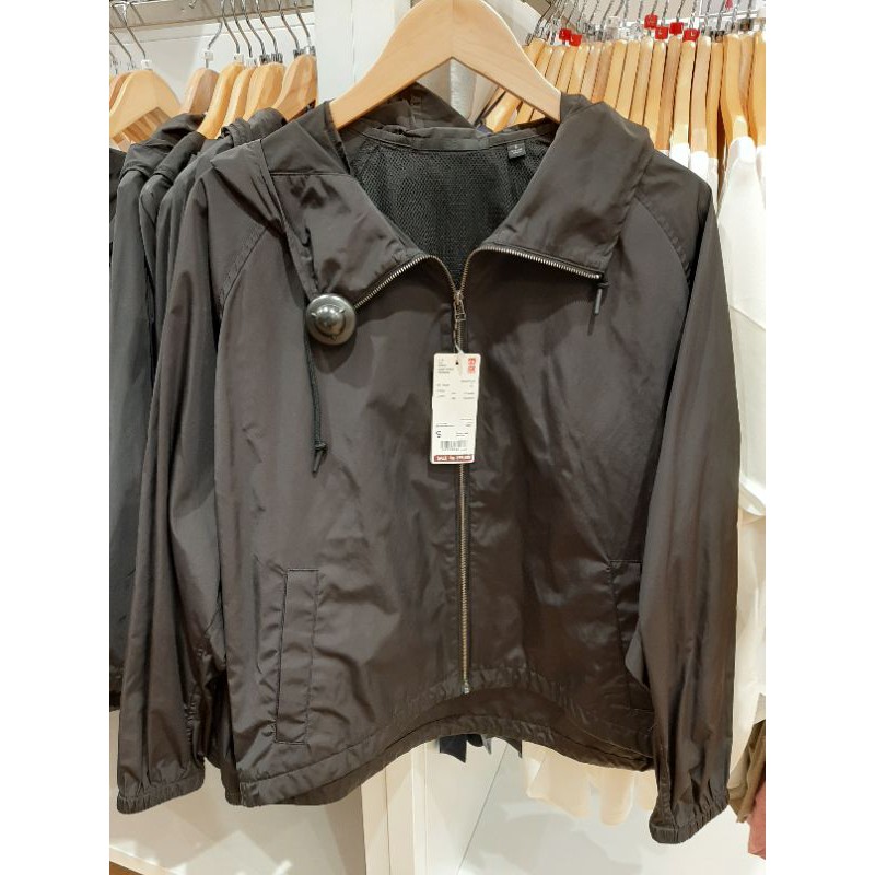 Jaket Parka Oversized Original from Uniqlo ( White - Black )