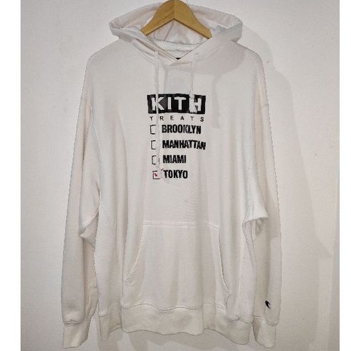 Hoodie "Champion x Kith" dan "Groover Grand"