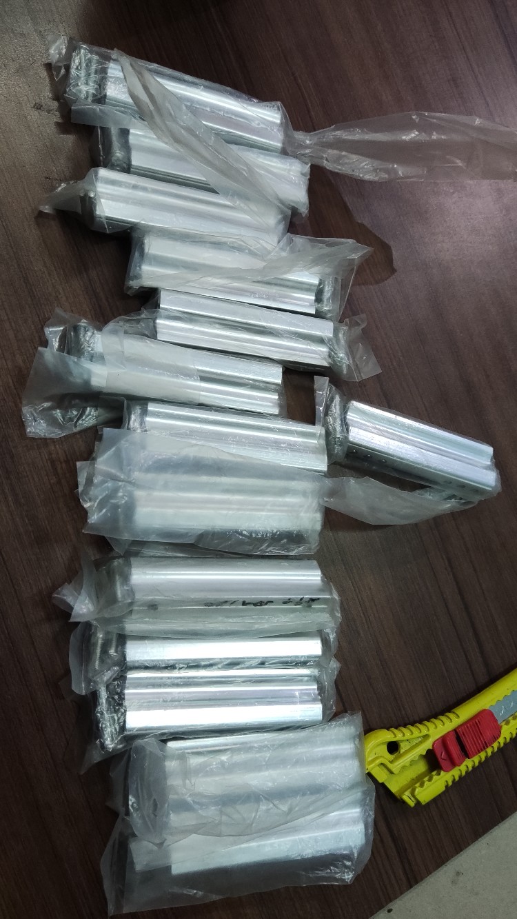 Pegangan Pintu / Pegangan Lemari / Tarikan Laci Huben Elco Minimalis Murah Kokoh Warna Silver