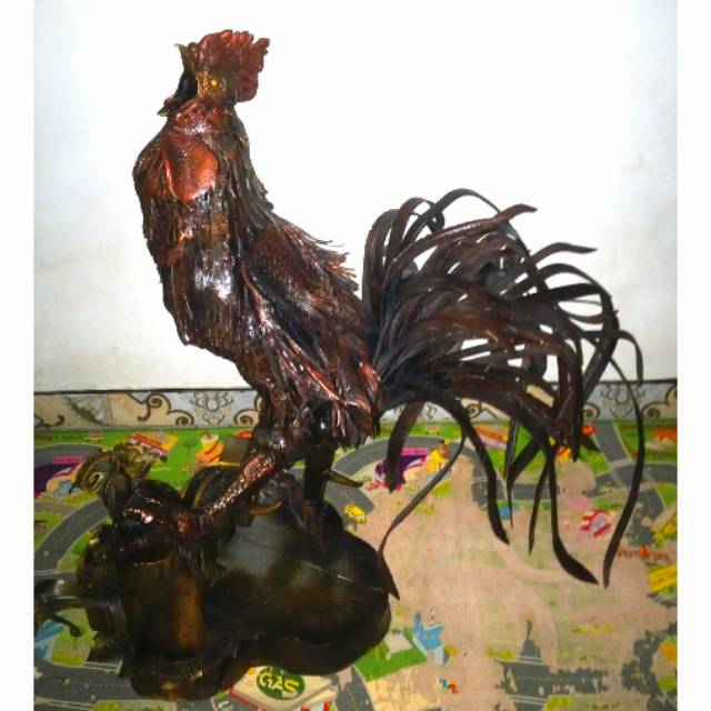 Patung ayam jago