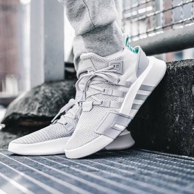 yeezy boost sun release