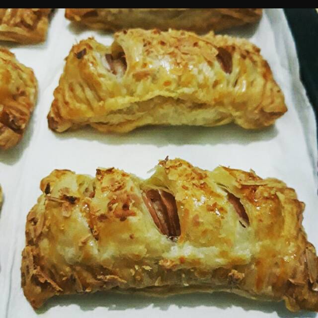 

Sosis puff - Home made