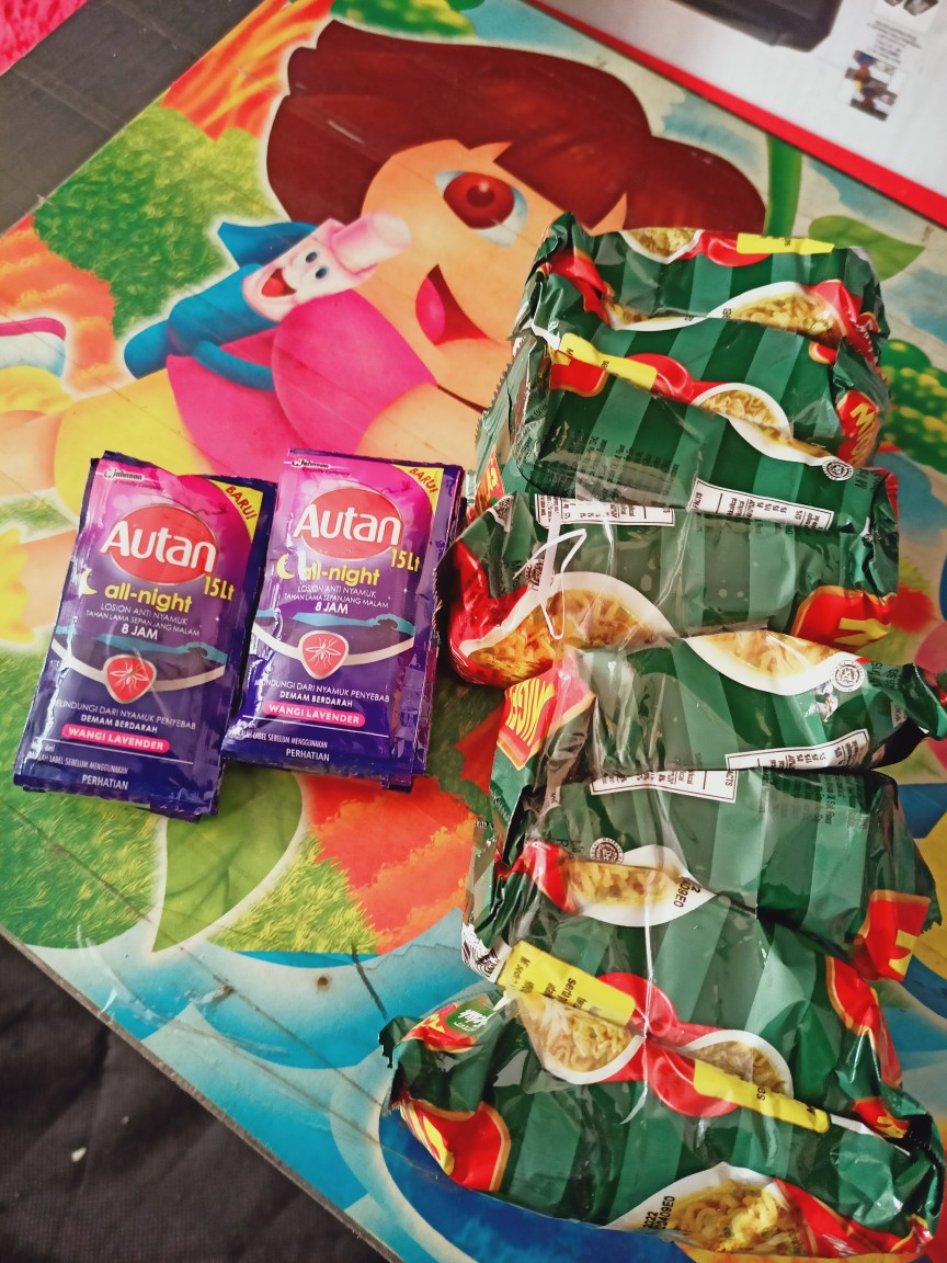 Autan Lotion Anti Nyamuk Tahan Lama Renteng Isi 8 Sachet
