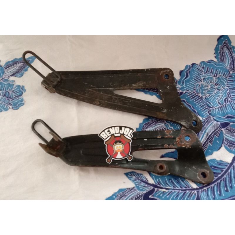 footstep belakang Astrea grand