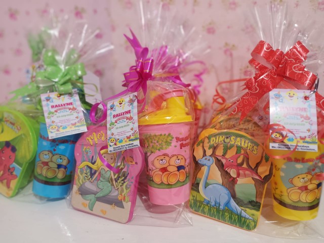 Souvenir Ultah Botol Minum Kotak Makan Mini