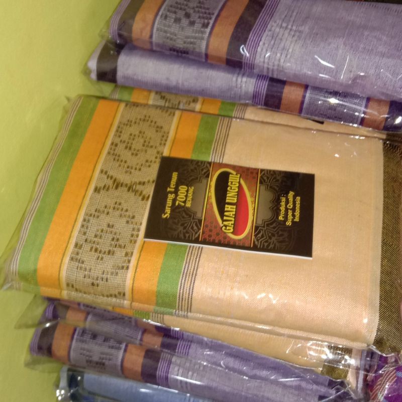 sarung  gajah unggul