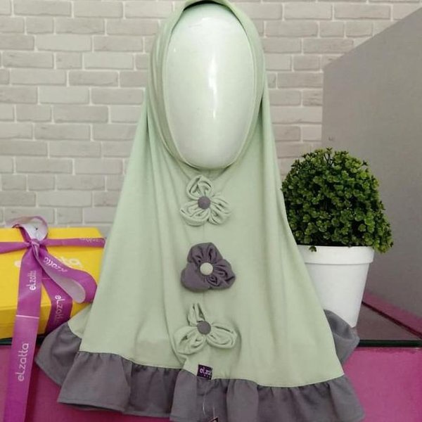 ELZATTA BIANA M NACILA / BERGO ANAK ELZATTA / KERUDUNG ANAK