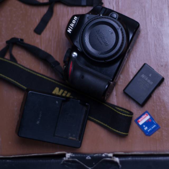 Nikon d3200 body only