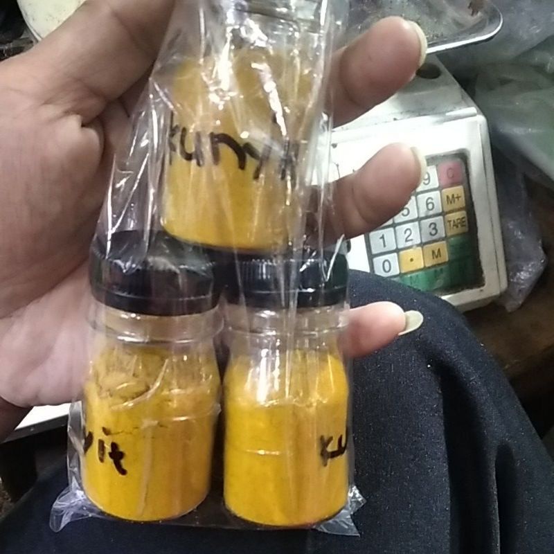 

kunyit bubuk kemasan botol 50 ml