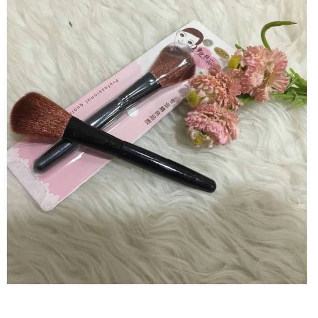 MJS 571 - Kuas make up / kuas blush on