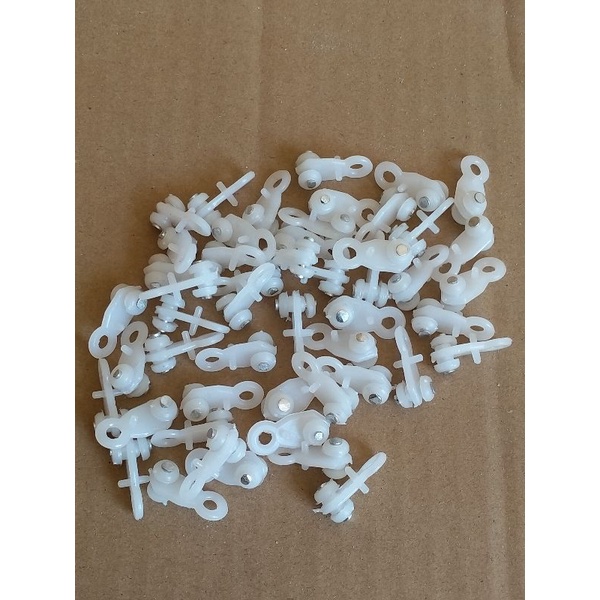 Roda Gorden plastik  50 pc