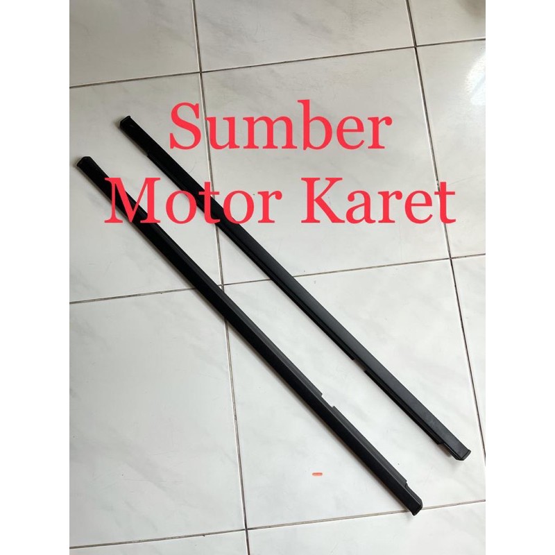 Karet Pelipit Tengah Luar Isuzu Panther Touring/Panther Kapsul Short