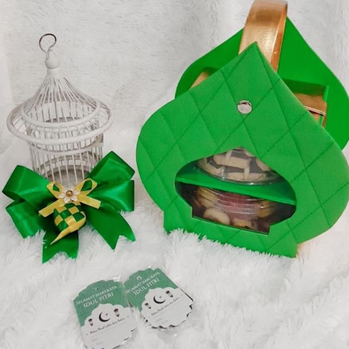 

Hampers idul fitri hardbox exclusive lebaran