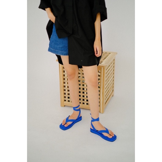 EASTMOUNTSIDE Isabell sandals in Blue - Sandal Tali Wanita