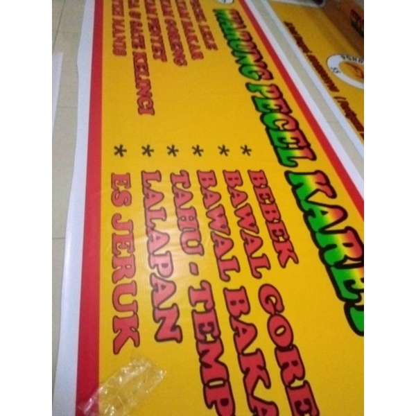 

Spanduk dan stiker