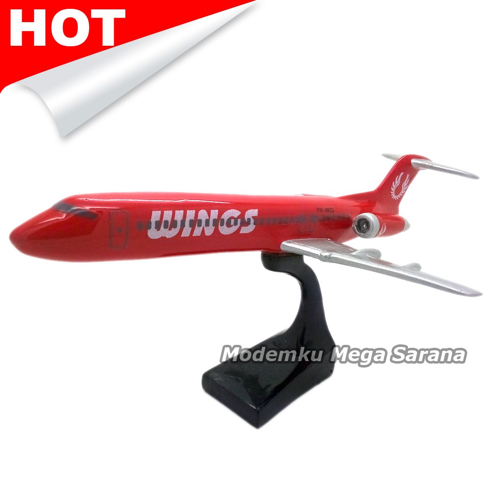 Miniatur Pesawat Terbang Wings Air Md-82 20x17x12 - Fiber Glass