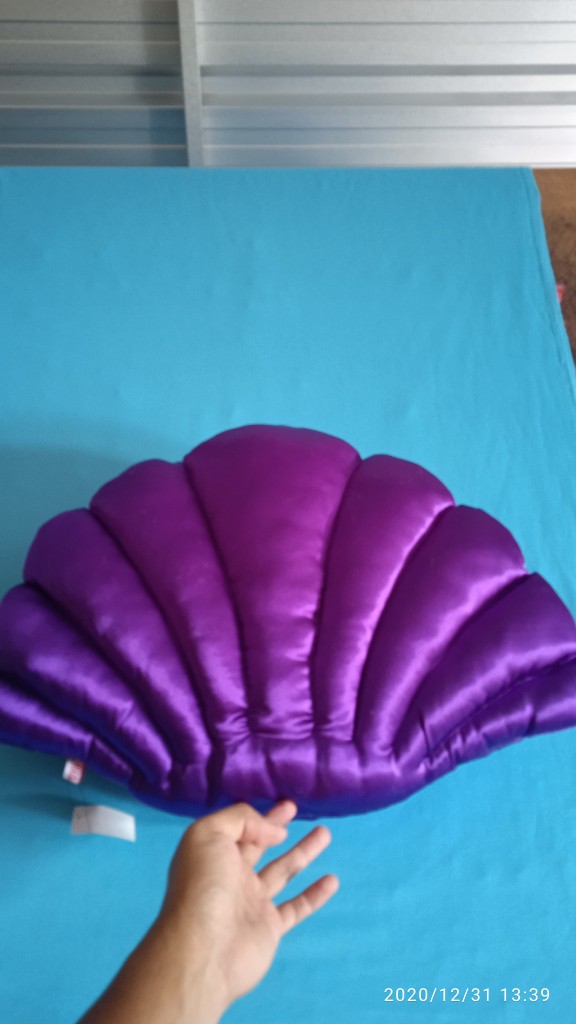 Bantal Kerang