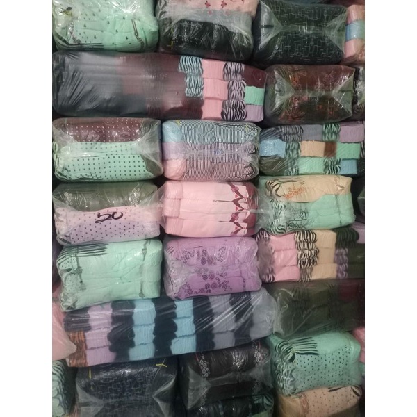 1,pasang kaos kaki jempol MOTIF(PINK)Dewasa