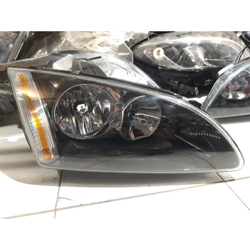 headlamp Ford Focus 2006 model semok