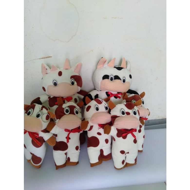 Boneka sapi beranak