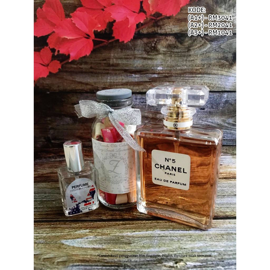 

ALAS FOTO KODE RM1041 ukuran A3+/Kecil (46x30cm) Bahan Karton Tebal