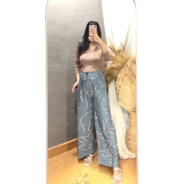 celana wanita / celana kulot / kulot highwaist / kulot wanita / celana kulot motif / celana motif / 