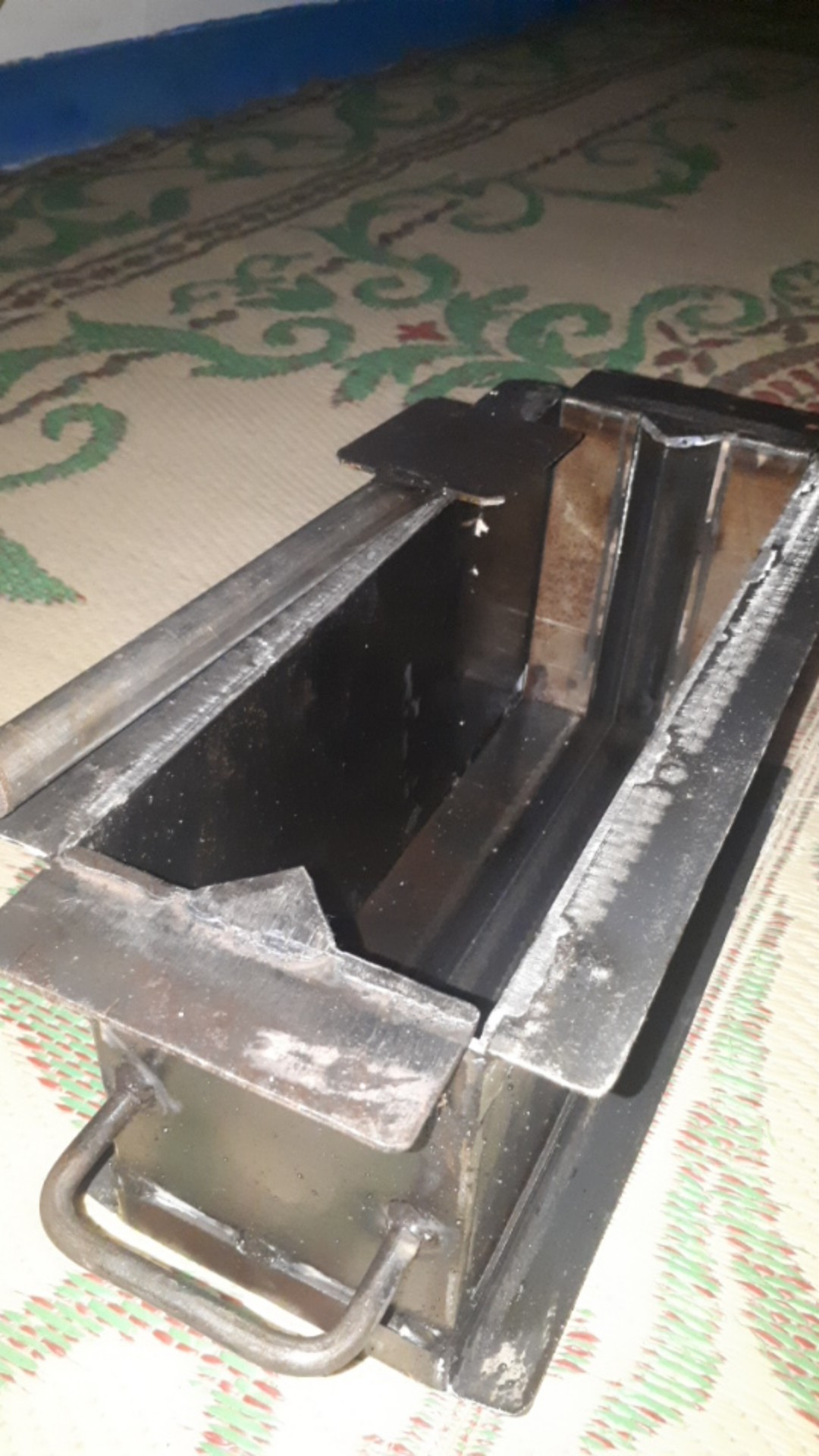 Cetakan Batako Model Engsel Ukuran 30x15x10cm