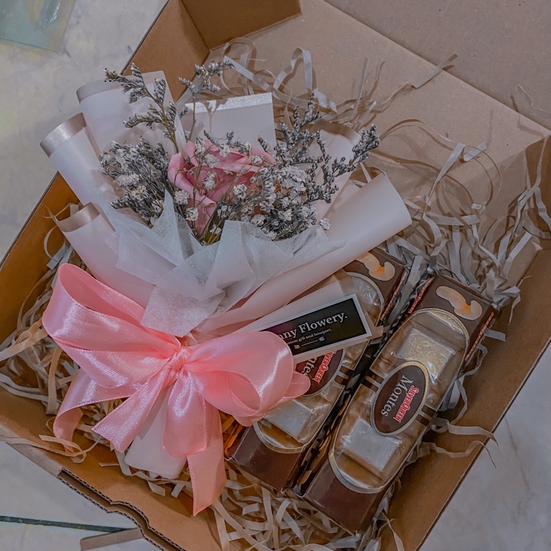 HADIAH WISUDA | HADIAH ULANG TAHUN | HAMPERS TAMADAN |HADIAH ANNIVERSARY | HADIAH VALENTINE | GIFT B