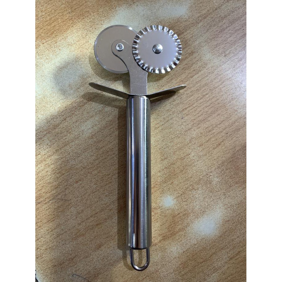 

Pizza Double wheel cutter / pizza cutter