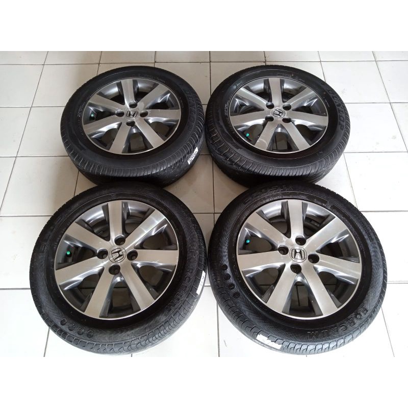 velg bekas mobil Honda Freed Ring 15 pcd 4x100 lebar 5,5 ET 45 ban Dunlop dan accelera 185 65 R15 Jazz Yaris Vios Agya Ayla calya sigra soluna Timor Ford fiesta ignis splash City