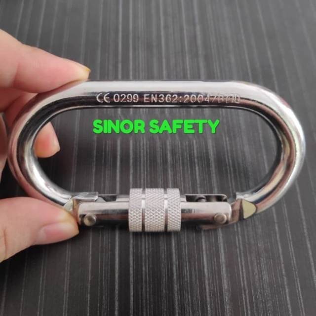 Carabiner Panjat Tebing 25 KN Oval Screw Baja Galvanis Safety Harness