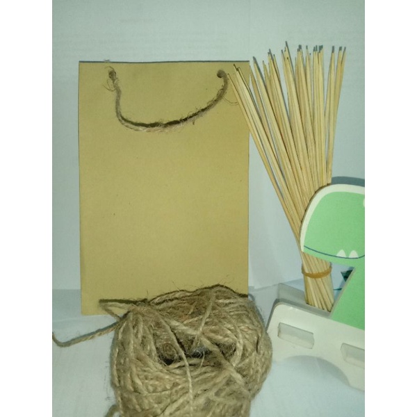 

Kertas Packing/ Goodie Bag Souvernir